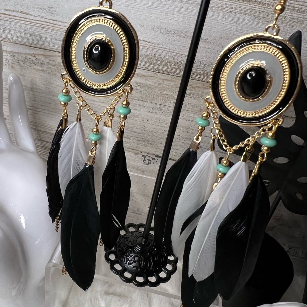 NWT black and white boho feather earrings. - Picture 6 of 6
